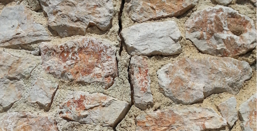 crack in stone wall